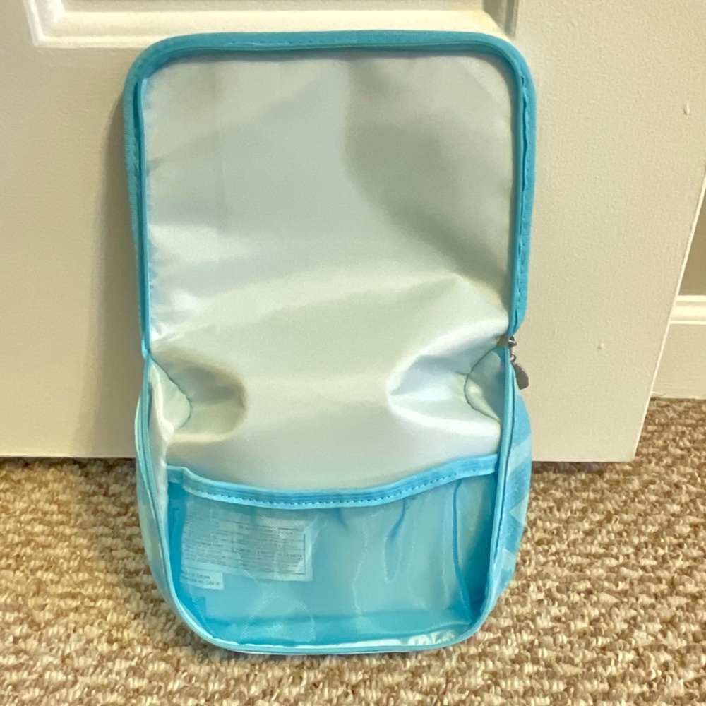 Crabtree & Evelyn Summer Sea Shell, Blue Travel Bag/Cosmetic Bag - Picture 4 of 15